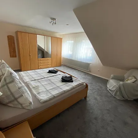 Becker * Элленц-Польтерсдорф